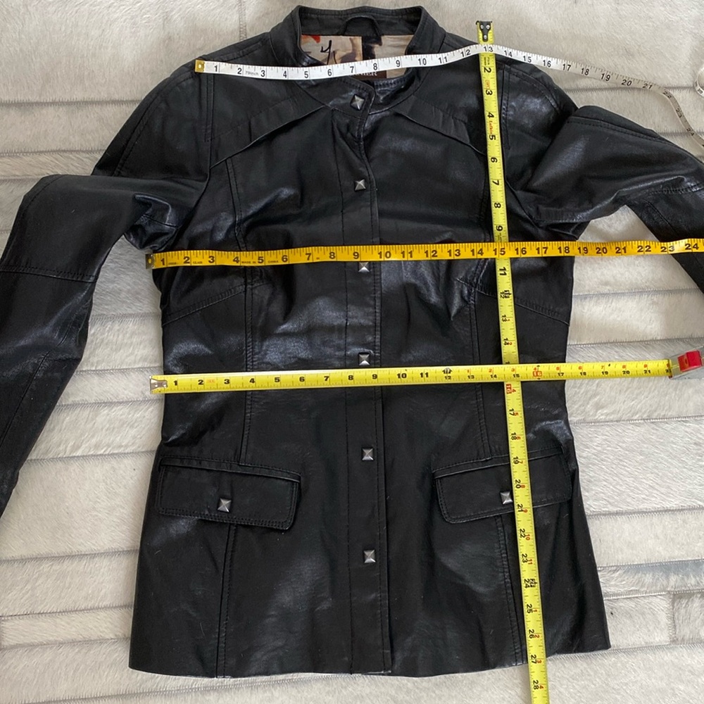 Danier Black 100% Leather Jacket! Snaps closure. Fully lined EUC! - Picture 16 of 17